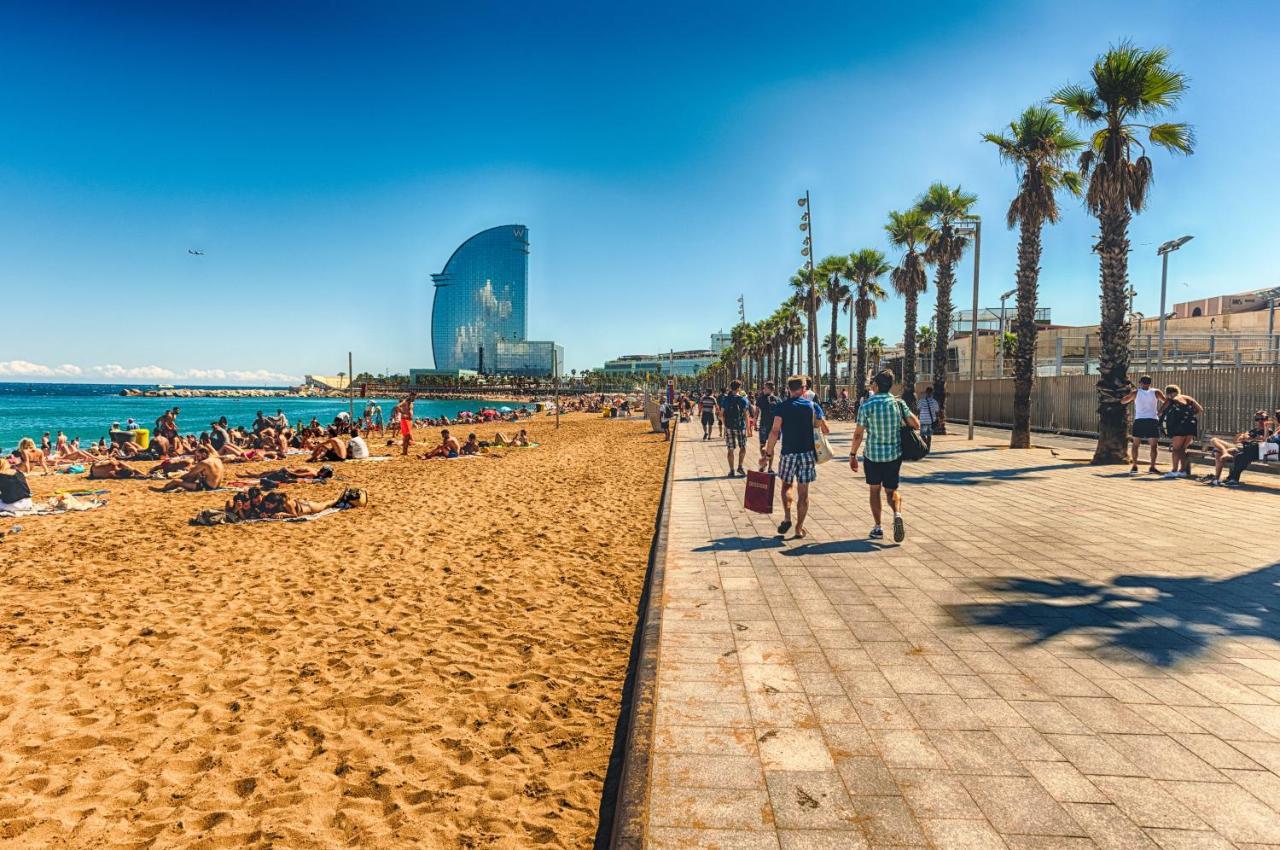 Charming Boat House In Barcelona With Big Terrace And Solarium Hotel Sant Adria de Besos Bagian luar foto